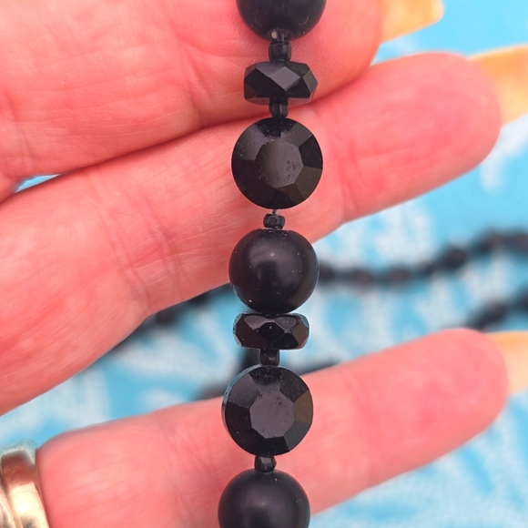 Antique Black Jet Victorian Era Mourning Necklace Circa 1800's Goth - Picture 4 of 5